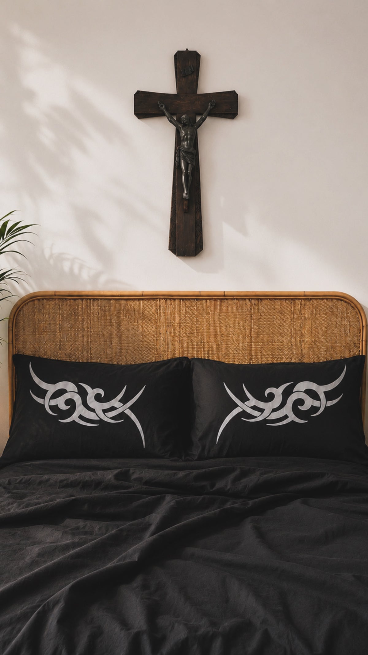 TRAMP STAMP TRIBAL PILLOW SET - BLACK